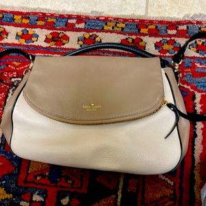 A amazing three tone Kate Spade crossbody